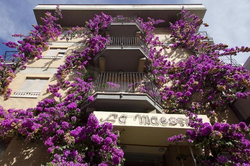 Hotel La Maestra Grottammare Exterior photo
